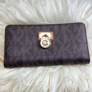 Michael Kors Hamilton  Wallet